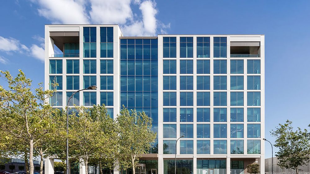 Managed247 Milton Keynes office, 100 Avebury Boulevard